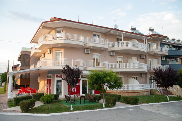 Others 3, Villa Morfeas, Central Macedonia