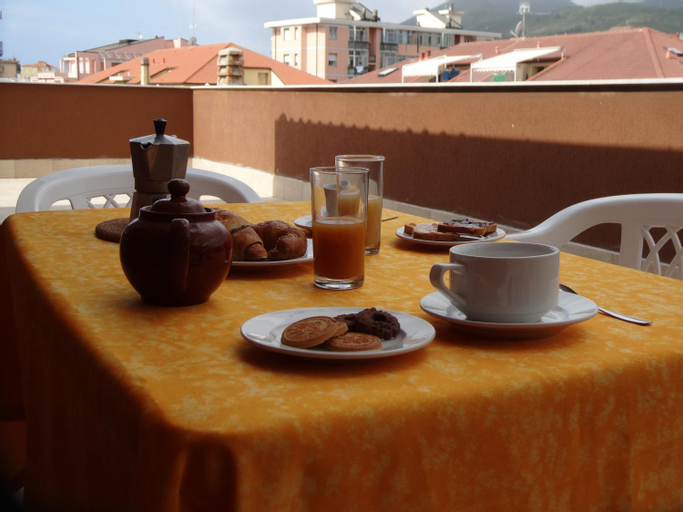 Food & Drinks 3, Aurora, Savona