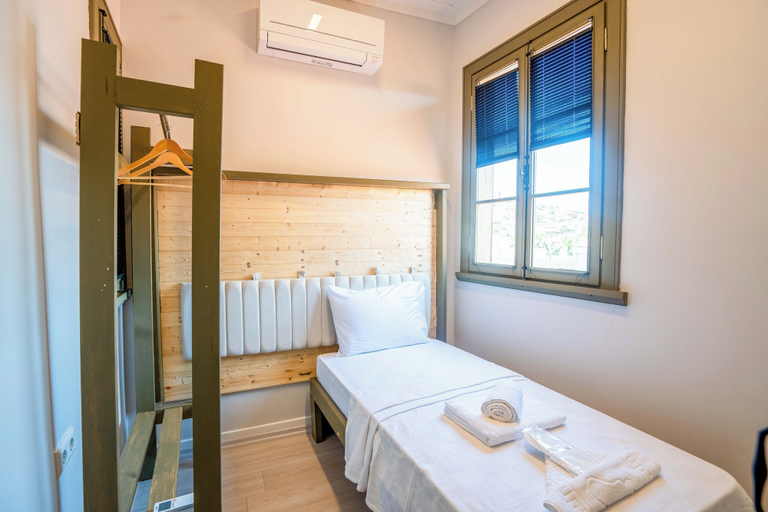 Bedroom 3, Latibule Özel Guest House, Ayvalık