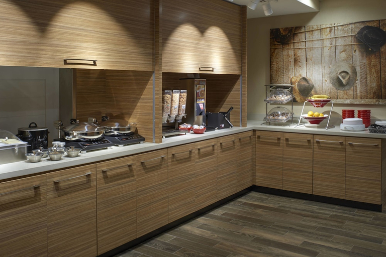 Food & Drinks 5, TownePlace Suites by Marriott Richmond, Madison