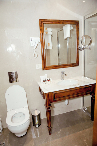 Bathroom 5, Midway Baku Hotel, Baku