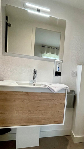 Bathroom 5, Halte Hotel, Charente-Maritime