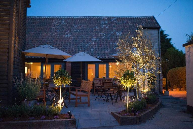 Exterior & Views, The White Hart, Somerset