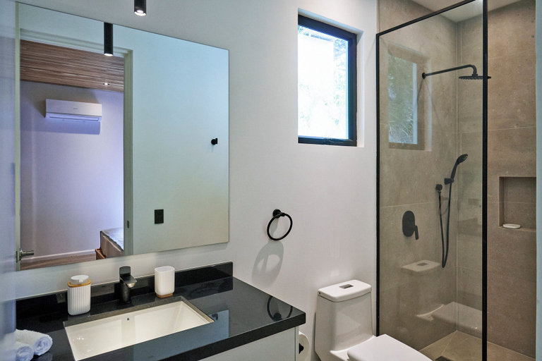 Bathroom 4, Casas Alba, Puntarenas