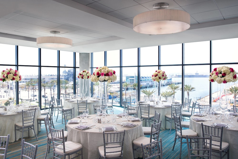Food & Drinks 5, SPRINGHILL SUITES BY MARRIOTT SAN DIEGO DOWNTOWN/BAYFRONT, San Diego