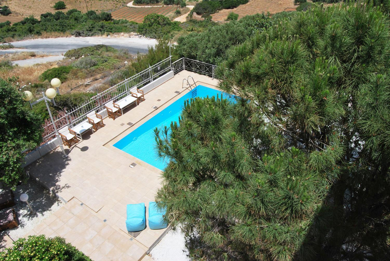 Exterior view 3, Chrysiida Suites, Crete