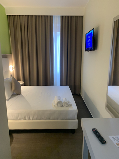Bedroom 3, Hotel Stradivari, Milano