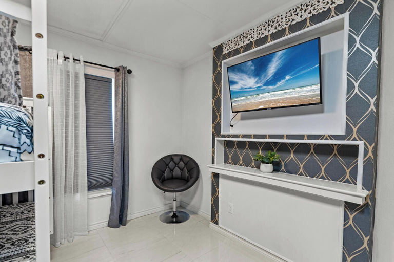 Bathroom 4, Luxury Living off Padre Blvd, Walk to Beach & Bay!, Cameron