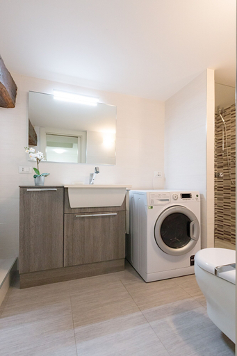 Bathroom 3, Zanardelli 1 Apartment by Wonderful Italy, Brescia
