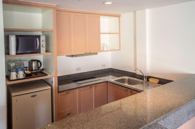 Dining Room 29