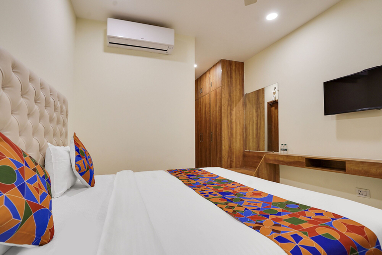 Bedroom 2, FabHotel Prime Royals Orchard, Gautam Buddha Nagar