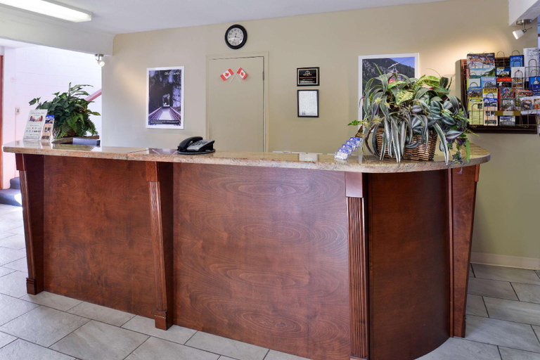 Public Area 3, Hope Inn and Suites, Fraser Valley