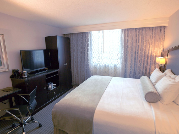Bedroom 2, Skybridge Seattle Airport Hotel, SeaTac