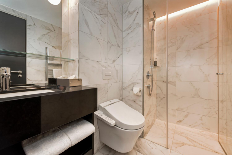 Bathroom 11