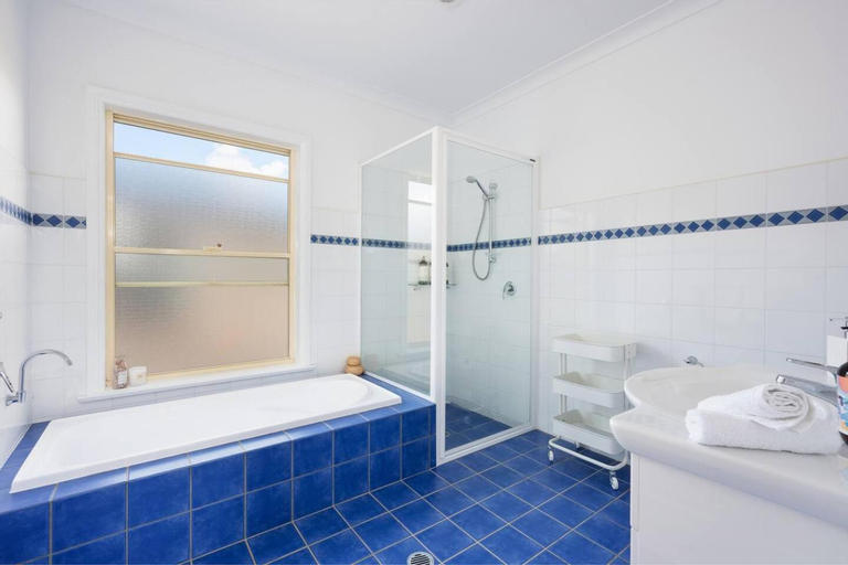 Bedroom 3, 'Orana Grove' Reset at a Mudgee Vineyard Getaway, Mid-Western Regional - Pt A