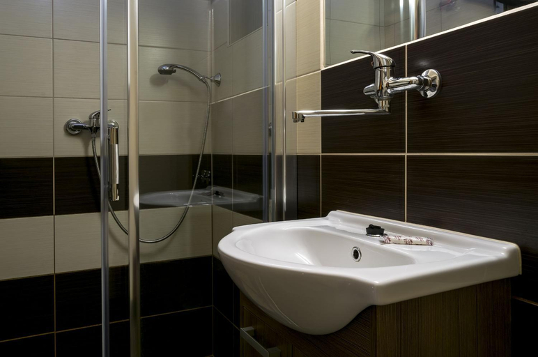 Bathroom 2, Chaty Jasna, Liptovský Mikuláš