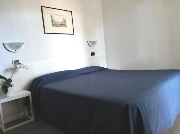 Bedroom, Hotel Friuli, Udine