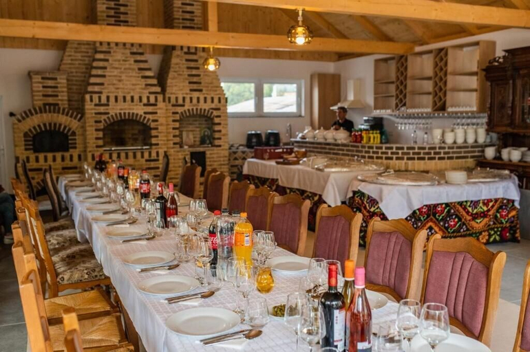 Food & Drinks 4, Complex Turistic Constantin Bucovina, Campulung Moldovenesc