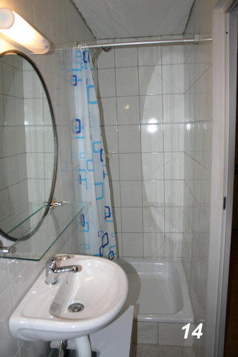 Bathroom 4, Hotel "Alte Schule" Trogen, Hof