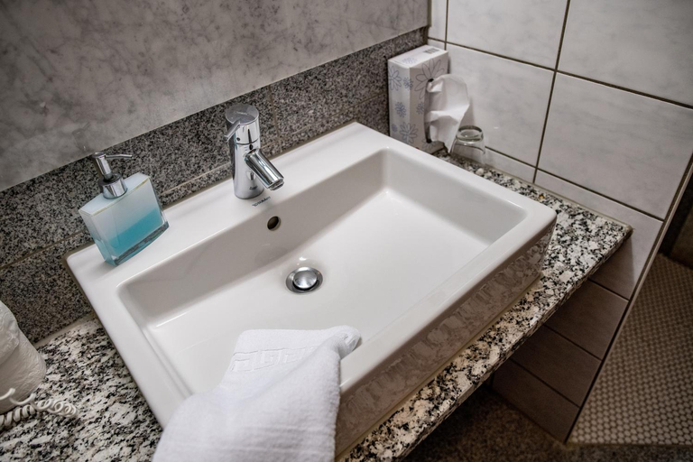 Bathroom, Landhotel und Gasthof Hirsch Huttenreute, Ravensburg