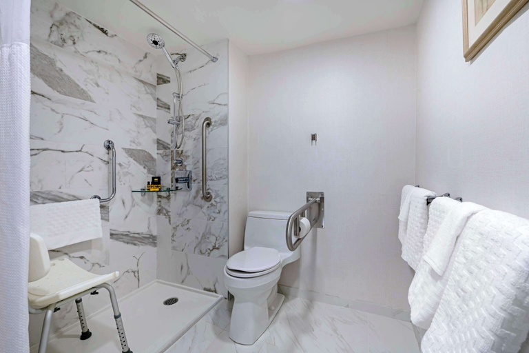 Bathroom 4, Best Western Plus Sands, Greater Vancouver