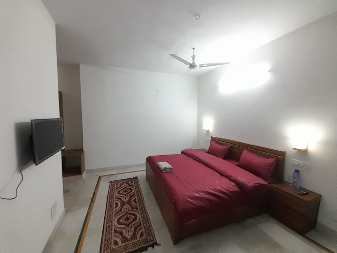 Bedroom 2, Goroomgo Himalayan Guest House Solan, Solan