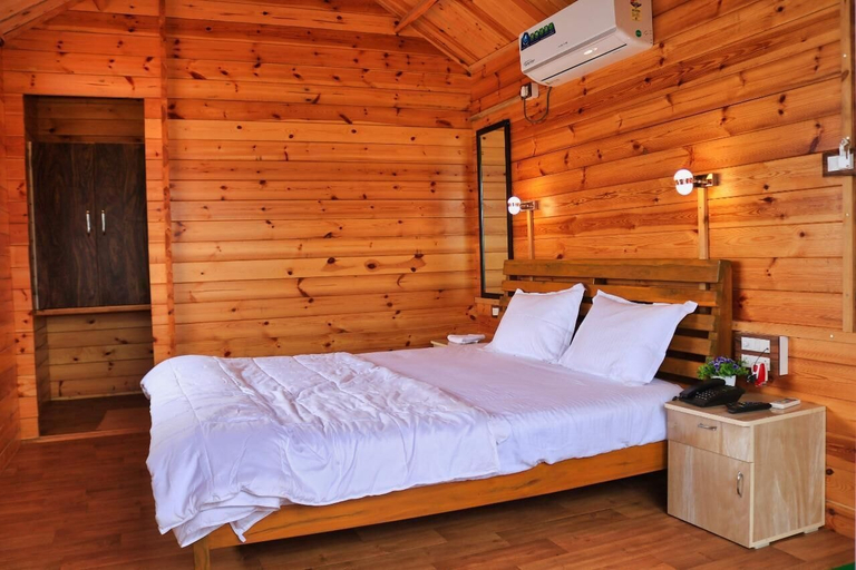 Bedroom 2, The Empyrean, Sindhudurg