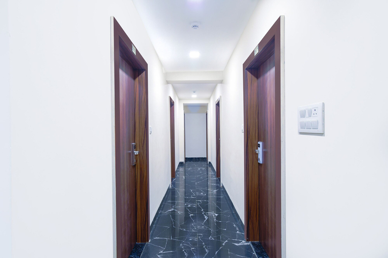 Others 4, FabHotel J Palace, Indore