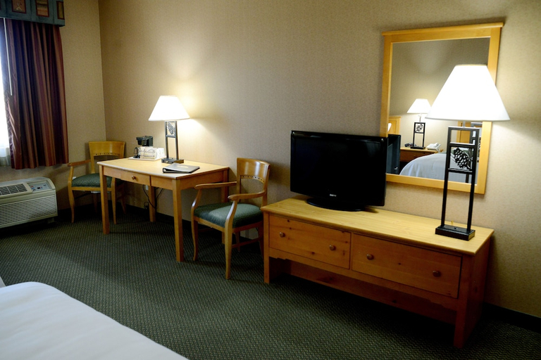 Bedroom 2, Kewadin Sault Ste Marie Hotel, Chippewa