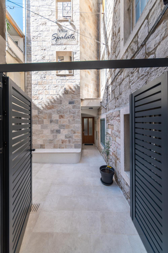 Others 3, Villa Spalato, Split