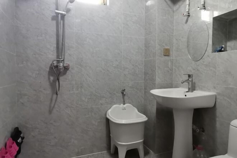 Bathroom 3, Beijing Lihua Folklore (Gubeikoushui Town Store), Beijing