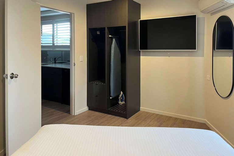 Bedroom 12