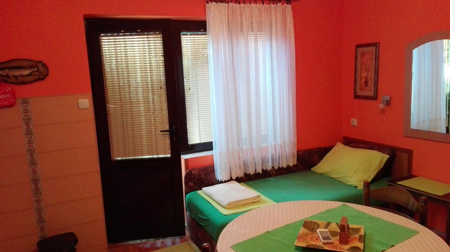 Others 2, Apartments Penovic