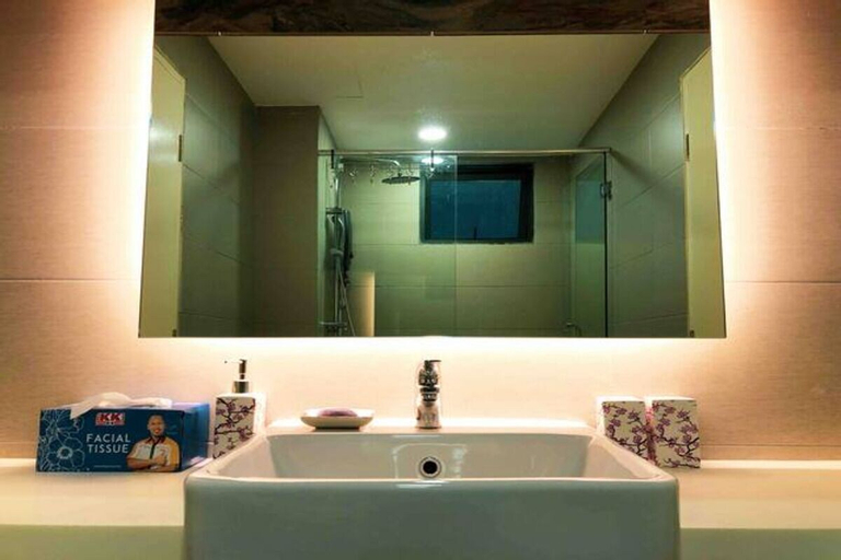 Bathroom 3