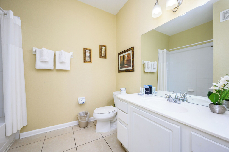Bathroom 5, Premium Lake View Condo, Vista Cay - 1005, Orange