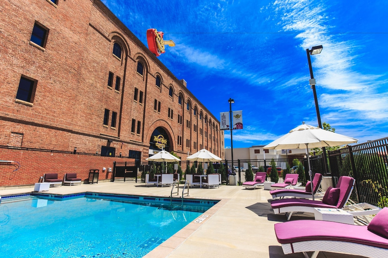 Sport & Beauty 2, Hard Rock Hotel & Casino Sioux City, Woodbury