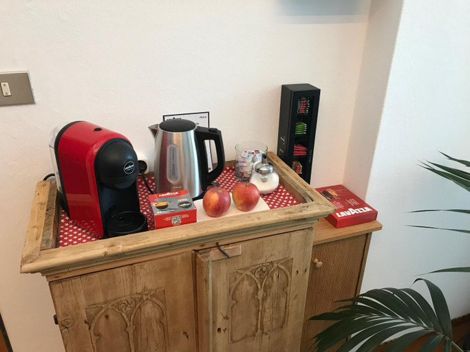 Food & Drinks 4, Haus Lasaun, Bolzano