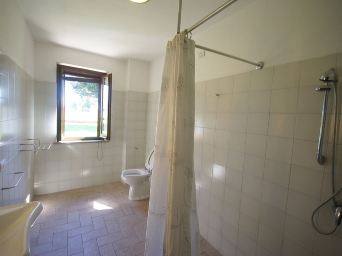 Bathroom 4, Holiday Home in Spello With Pool & Terrace, Perugia