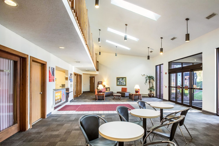 Others 5, Motel6 Saukville, WI, Ozaukee