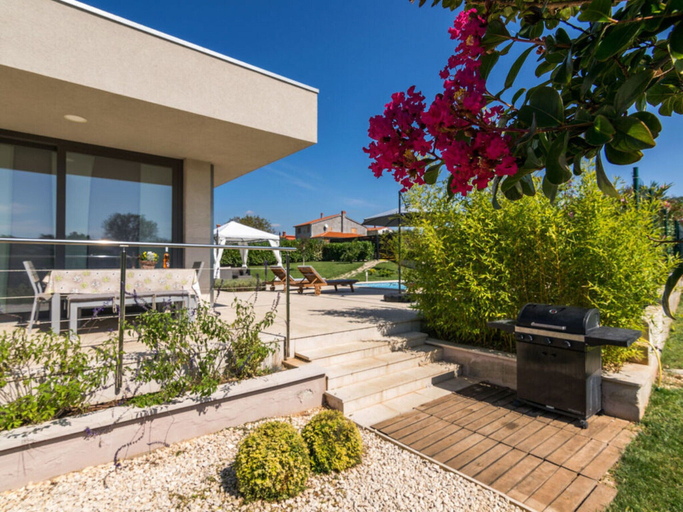 Property grounds 5, Villa Near the sea, Fažana