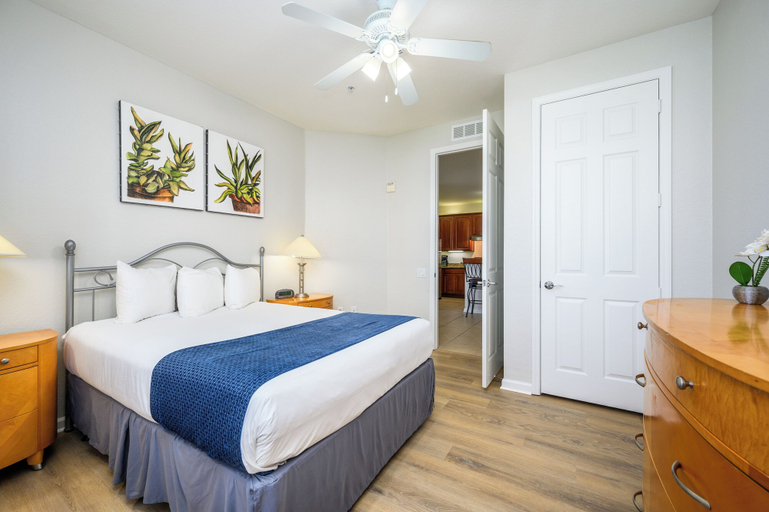 Bedroom 4, Beautiful Lakeview Condo, New Listing -1024, Orange