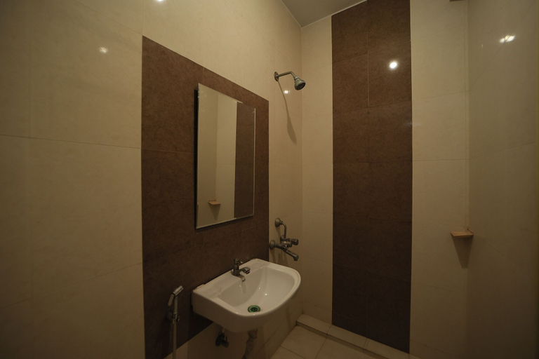 Bathroom 4, Nataraja Residency, Cuddalore