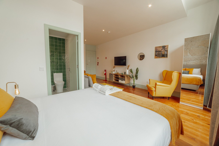 Room 3, Downtown Suite E by Vacationy, Porto