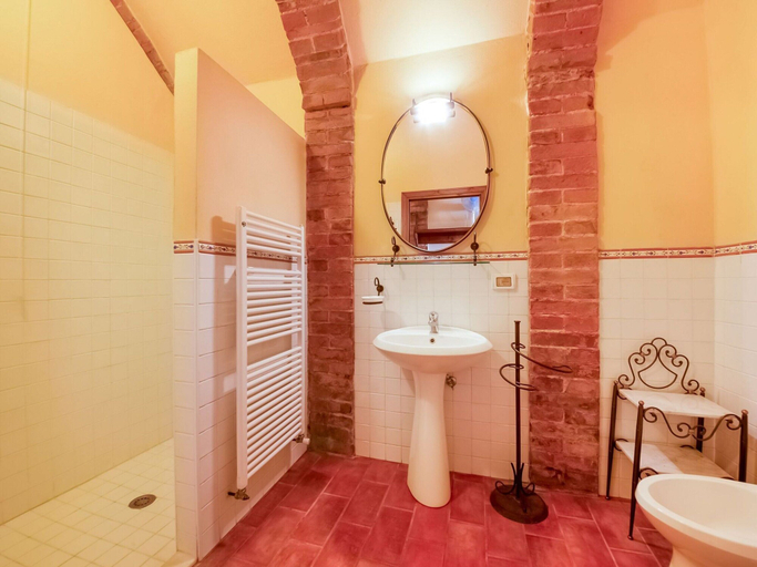 Bathroom 4, Countryside Cottage With Garden, Siena