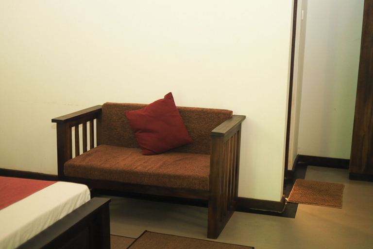 Others, Hotel Ro Kalawewa, Galenbindunuwewa