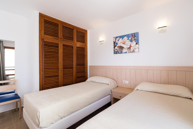 Others 3, Bossa Bay - MC Apartments Ibiza, Baleares
