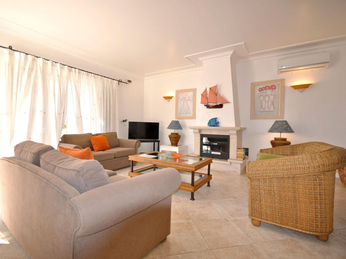 Others 4, Beautiful Villa Located Less Than Five Minutes Walk From the Old Village, Loulé