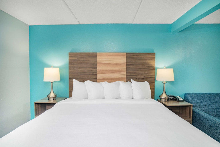 Bedroom 3, La Quinta Inn&Suites by Wyndham Sevierville/Kodak, Sevier