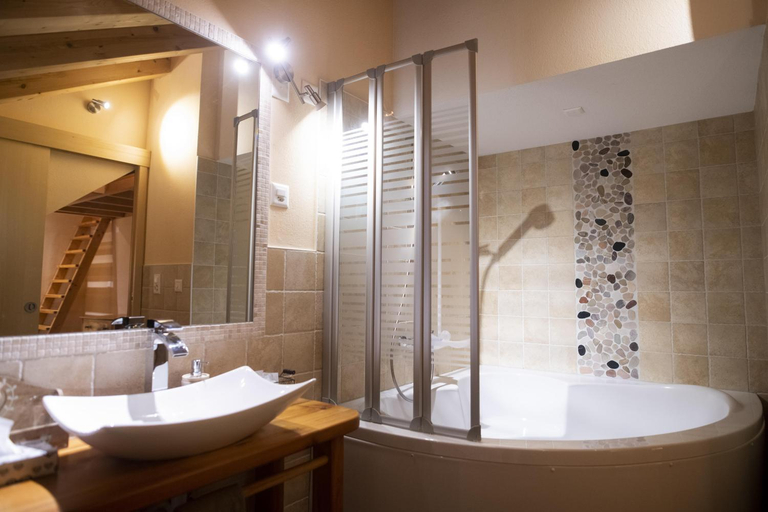 Bathroom 3, Aiguille de La Tza, Hérens