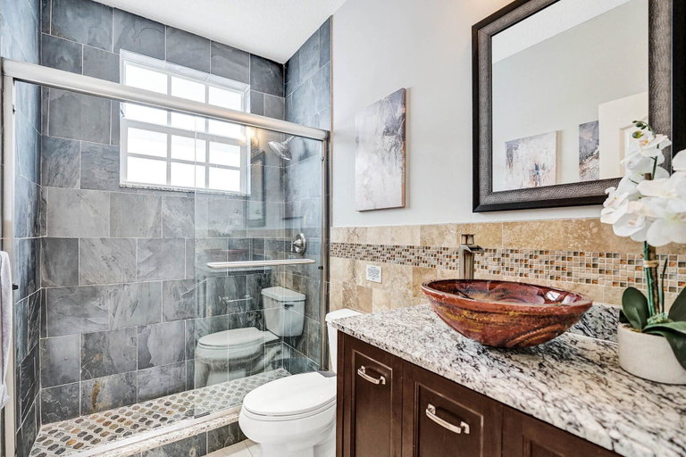 Bathroom 3, Luxury Casa Mila 7BR With Private Heated Pool, Broward